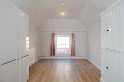 5 bedroom flat to rent, West Street, Bristol BS2