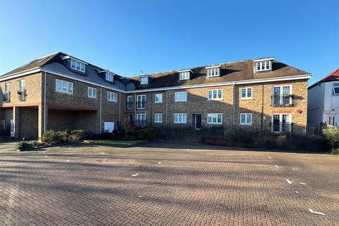 Manor Court, Staines TW18