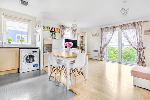 Flat 34, Harkness Court Cleeve Way, Sutton, SM1 3TX