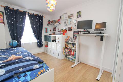 Flat 34, Harkness Court Cleeve Way, Sutton, SM1 3TX
