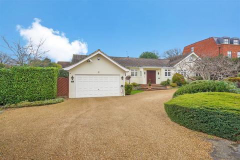 4 bedroom bungalow for sale, Ridgemount Gardens, Enfield