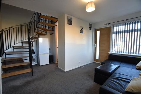 1 bedroom townhouse for sale, Penryn Avenue, Royton, Oldham, Greater Manchester, OL2