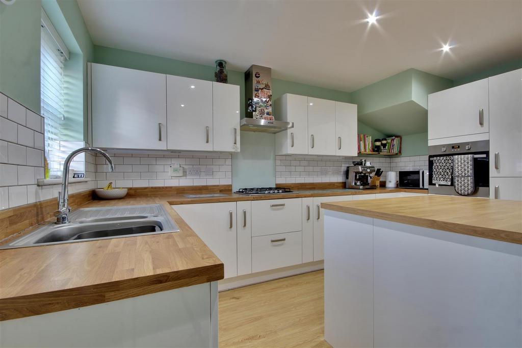 Img 8897-img 8899.jpg