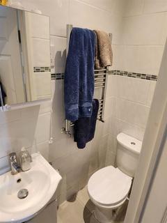 House share to rent, Allison Road, London N8