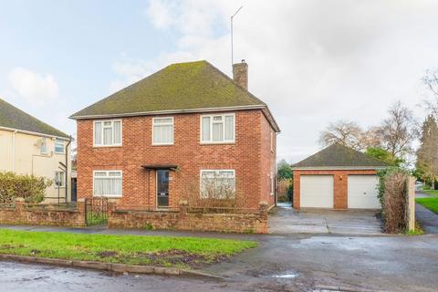 4 bedroom detached house for sale, Sinclair Avenue, Banbury