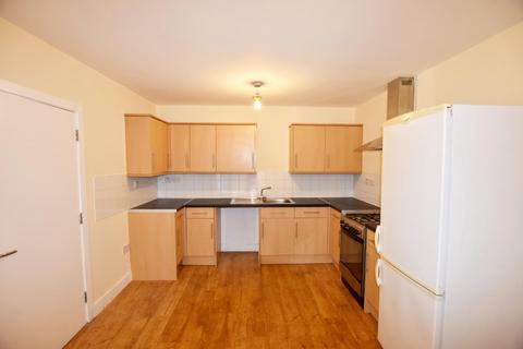 2 bedroom flat to rent, Newham Way, London