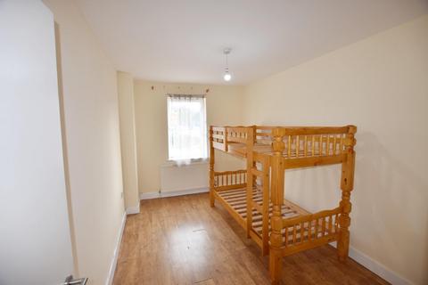 2 bedroom flat to rent, Newham Way, London