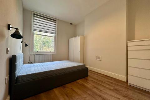 2 bedroom flat to rent, Florence Road, Hornsey