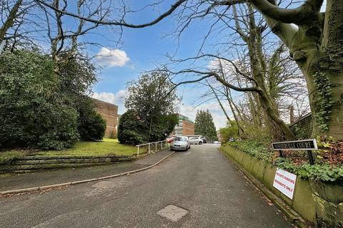 4 bedroom apartment for sale, Sommerville Court, Park Lane, Salford, M7 – Rare Opportunity: Two Apartments Merged into One Elegant Home