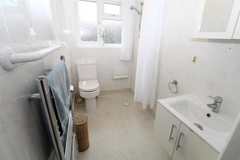 2 bedroom bungalow for sale, Bridge Road, Erith