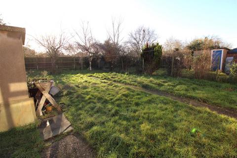 2 bedroom bungalow for sale, Bridge Road, Slade Green