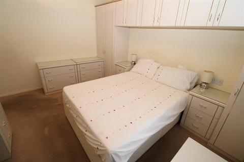 52 Bridge Road, Erith, DA8 2DQ