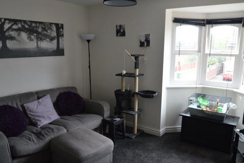 1 bedroom flat to rent, Dubarry Avenue, Kingswinford