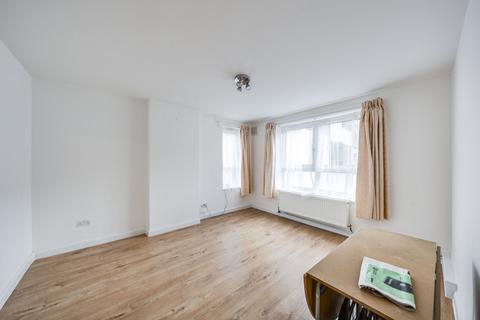 3 bedroom flat to rent, Bardsley Lane London SE10