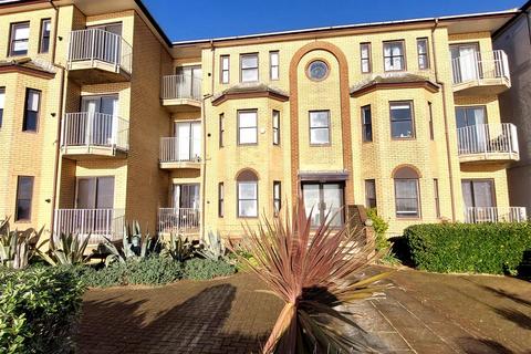 2 bedroom flat for sale, Moyle Court, South Road, Hythe