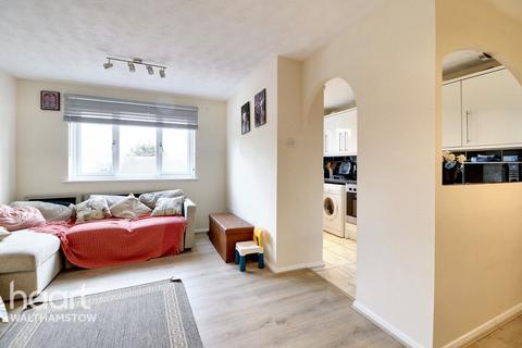 1 bedroom apartment for sale, Greenacre Gardens, Walthamstow