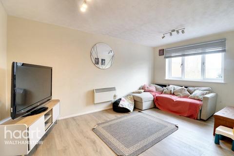 1 bedroom apartment for sale, Greenacre Gardens, Walthamstow