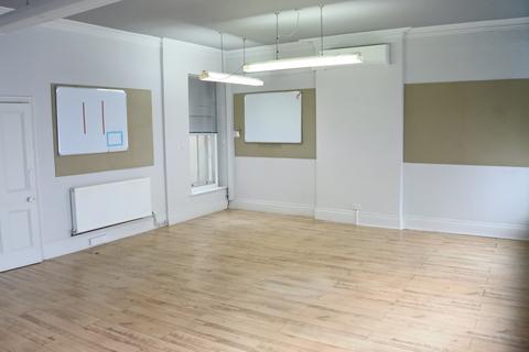 Office to rent, 44 High Street, Malmesbury SN16