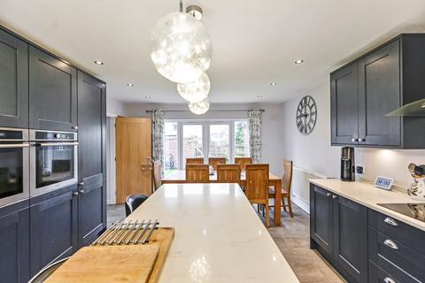 4 bedroom semi-detached house for sale, Quested Way, Harrietsham, Maidstone, Kent, ME17