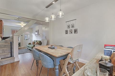 16 Cloverly Road, Ongar, CM5 9BY