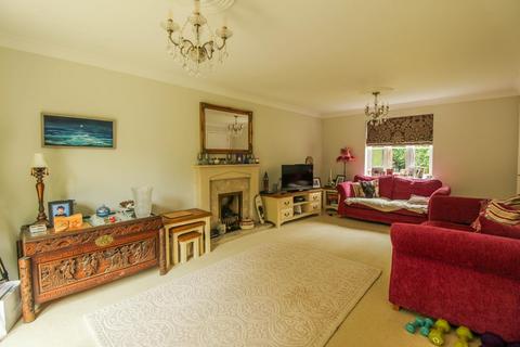 4 bedroom detached house for sale, Damms Pastures, Highfields, Caldecote