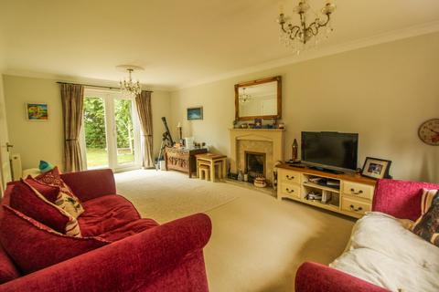 3 Damms Pastures, Highfields Caldecote, Cambridge, CB23 7ZA