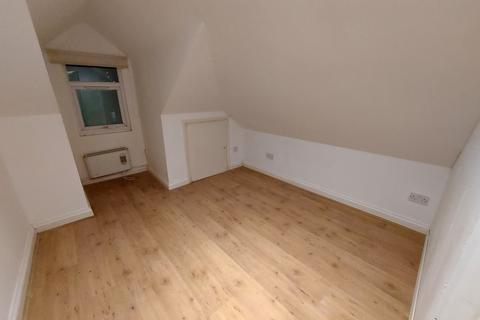 1 bedroom flat to rent, Aldborough Road South, Seven Kings