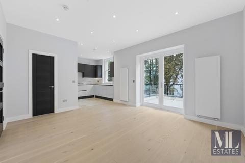 2 bedroom flat for sale, Priory Road, London NW6