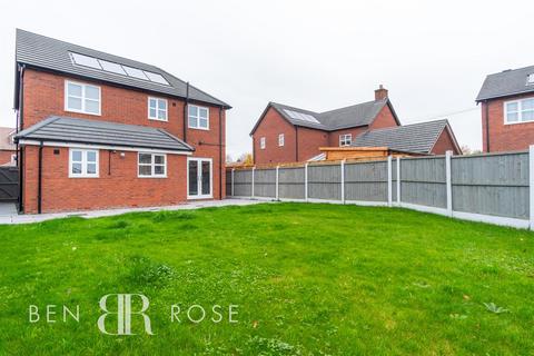 4 bedroom detached house for sale, Redwood Drive, Preston PR4