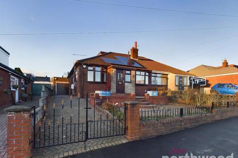 2 bedroom semi-detached bungalow for sale, Ashbourne Ave, Aspull, Wigan, WN2