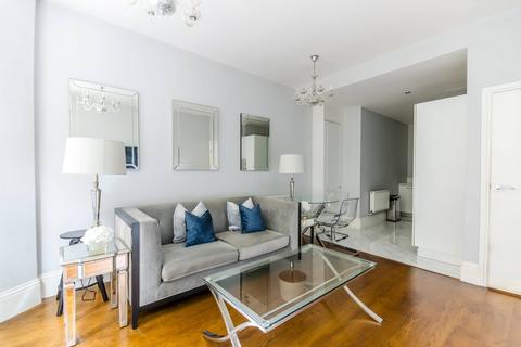 1 bedroom flat for sale, Nevern Square, Earls Court, London, SW5