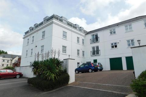 2 bedroom apartment to rent, West Street, Axminster EX13