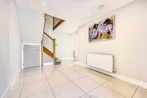 137 Burges Road, Thorpe Bay, Southend-on-sea, SS1 3JN