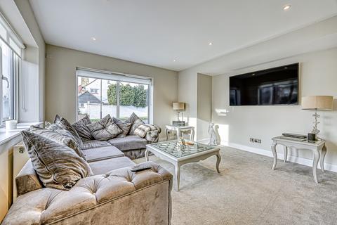 137 Burges Road, Thorpe Bay, Southend-on-sea, SS1 3JN