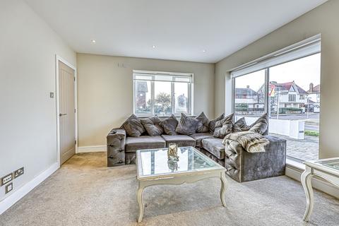 137 Burges Road, Thorpe Bay, Southend-on-sea, SS1 3JN