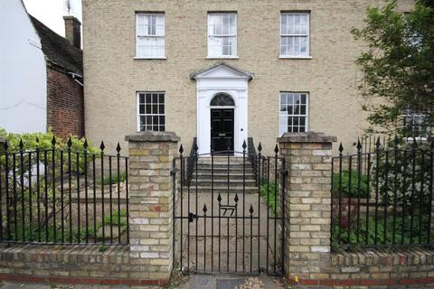 2 bedroom flat to rent, 77 Ermine Street, Huntingdon