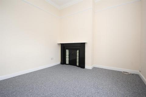 2 bedroom flat to rent, 77 Ermine Street, Huntingdon