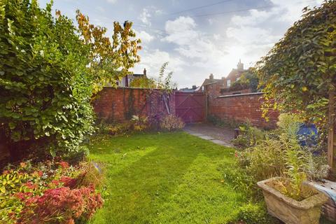 5 bedroom terraced house for sale, Broadway, Abington, Northampton, NN1 4SF