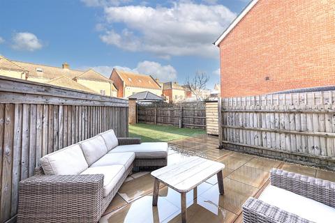 2 bedroom house for sale, Cruickshank Drive, Wendover Aylesbury HP22