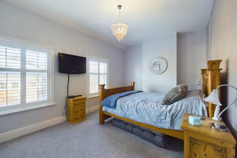 138 Balmoral Road, Northampton, NN2 6JZ