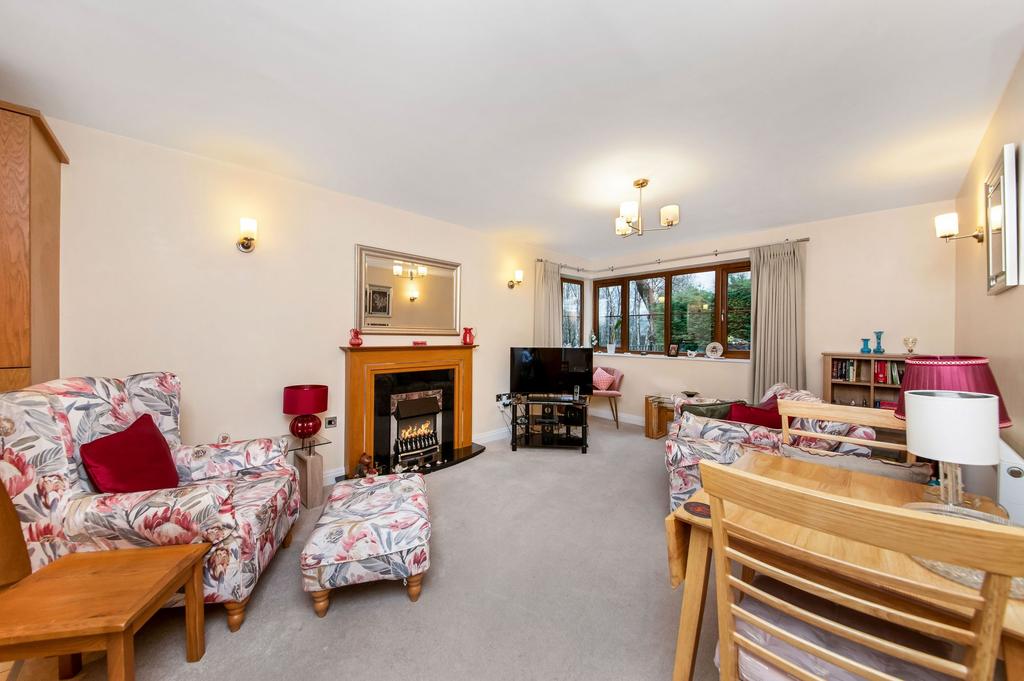 Open plan living dining