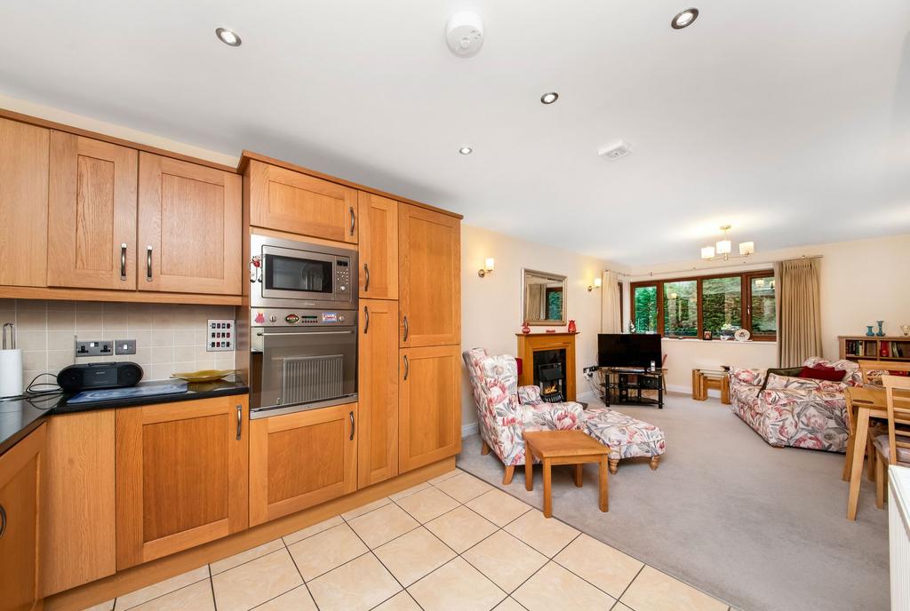 Open plan living dining