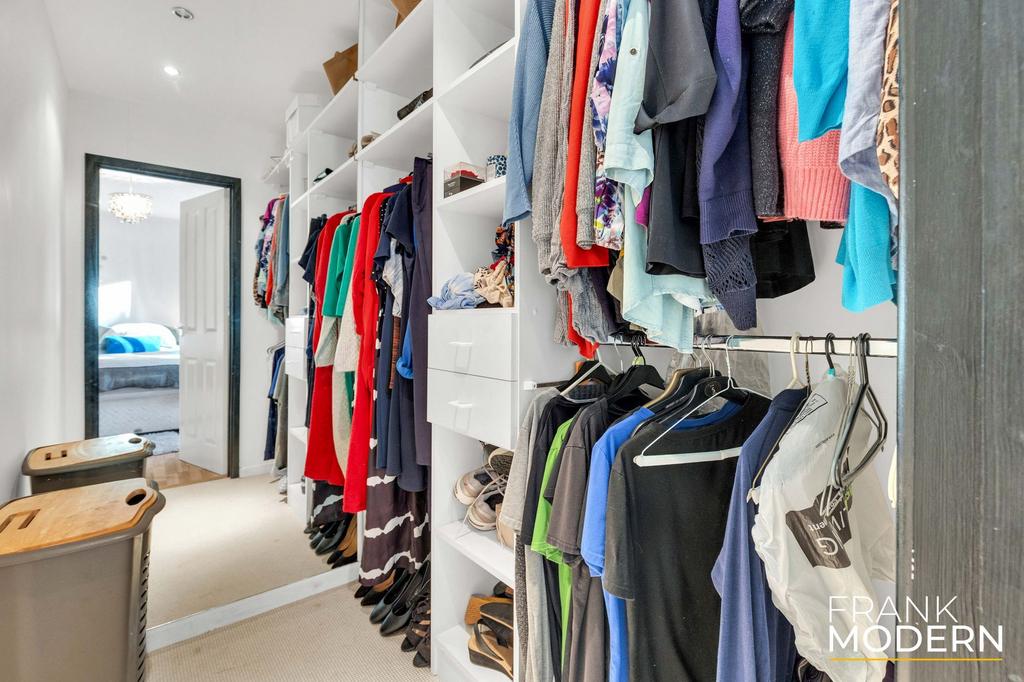 Walk in Wardrobe