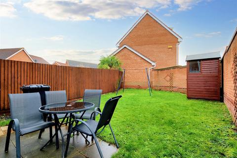 4 bedroom semi-detached house for sale, Balshaw Way, Chilwell