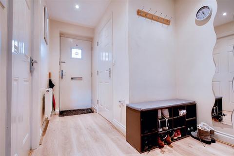18 Balshaw Way, Chilwell, Nottingham, NG9 6RQ