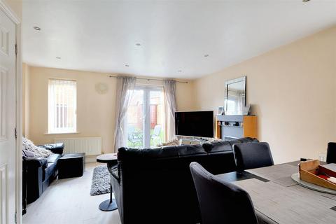 18 Balshaw Way, Chilwell, Nottingham, NG9 6RQ