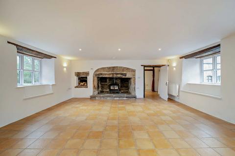 5 bedroom detached house to rent, Llanfoist, Abergavenny