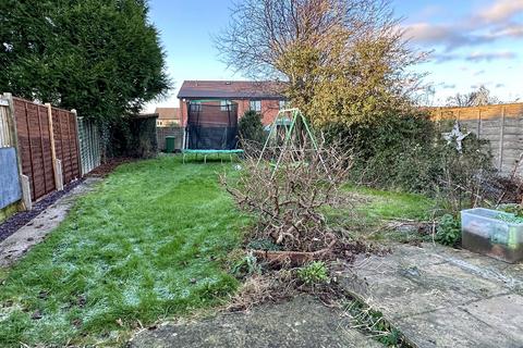 24 Avon Crescent, Alcester, B49 6BJ