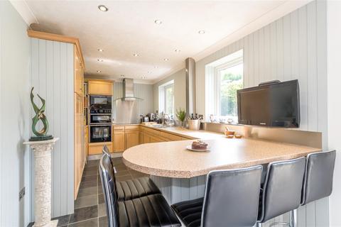 4 bedroom detached house for sale, 6 Edwin Panks Road, Hadleigh