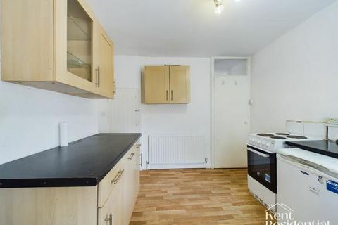 2 bedroom terraced house for sale, Tonbridge Road, Maidstone, Kent, ME16 8NH